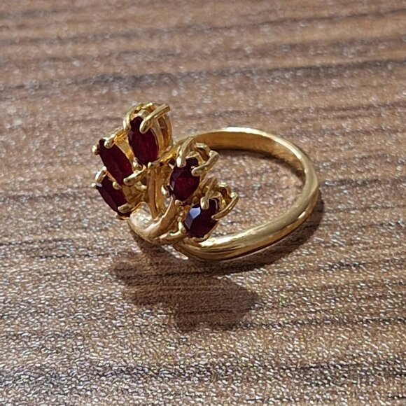 CELEBRITY Ruby Red Rhinestones Ring, Celebrity Mark - Picture 13 of 13